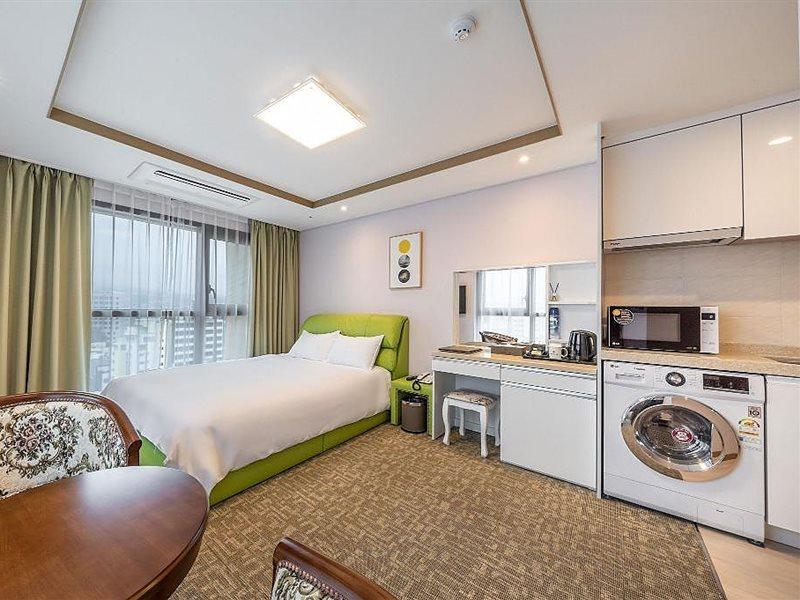 Hotel Dk Seogwipo Dış mekan fotoğraf